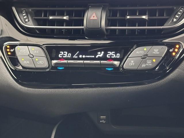 Ｃ－ＨＲ Ｇ　ドライブレコーダー付　衝突軽減　ＥＳＣ　キーレスエントリー　Ｉストップ　ＬＥＤライト　Ｂカメ　盗難防止システム　ワンオ－ナ－　半革シート　オートクルーズコントロール　整備記録簿　スマートキー　ナビ付（9枚目）