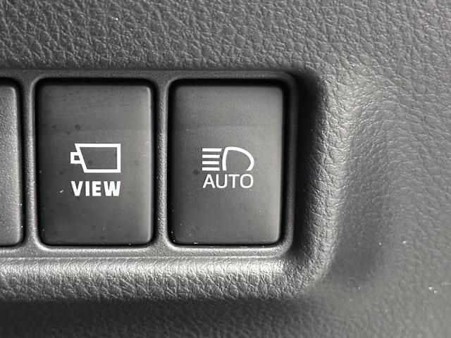 Ｃ－ＨＲ Ｇ　ドライブレコーダー付　衝突軽減　ＥＳＣ　キーレスエントリー　Ｉストップ　ＬＥＤライト　Ｂカメ　盗難防止システム　ワンオ－ナ－　半革シート　オートクルーズコントロール　整備記録簿　スマートキー　ナビ付（14枚目）