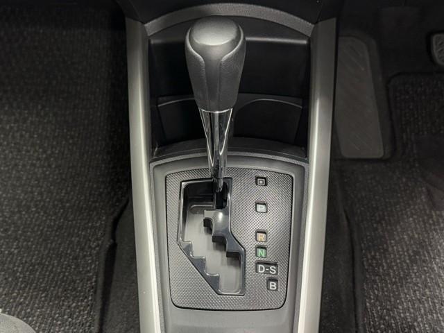 カローラフィールダー １．５Ｘ　定期点検記録簿　キーレスエントリー　カーテンエアバック　ＥＴＣ付き　横滑防止　助手席エアバッグ　アイドルストップ　エアコン　パワーウィンドウ　パワステ　ＡＢＳ　エアバッグ（11枚目）