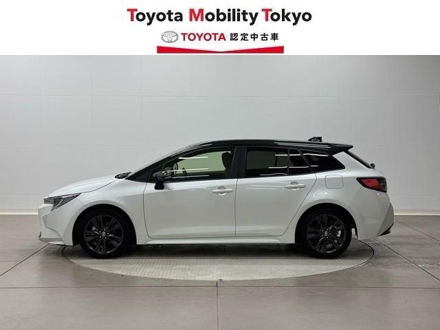 カローラツーリング ハイブリッド　ダブルバイビー　追突軽減ブレーキ　バックモニタ　地デジフルセグ　横滑防止　ナビＴＶ　スマキー　ＬＥＤライト　ＡＣ１００Ｖ　Ａストップ　デュアルエアバッグ　エアコン　オートクルーズ　サイドエアバッグ　ＥＴＣ付　ＰＳ（3枚目）