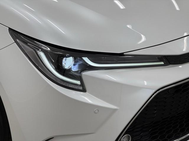 カローラツーリング ハイブリッド　ダブルバイビー　追突軽減ブレーキ　バックモニタ　地デジフルセグ　横滑防止　ナビＴＶ　スマキー　ＬＥＤライト　ＡＣ１００Ｖ　Ａストップ　デュアルエアバッグ　エアコン　オートクルーズ　サイドエアバッグ　ＥＴＣ付　ＰＳ（19枚目）