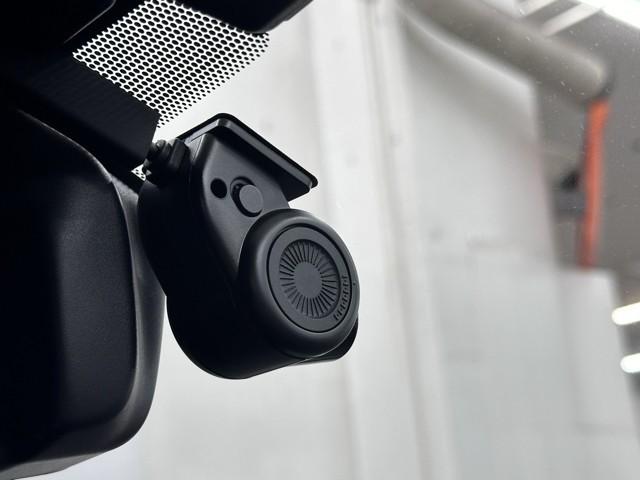 レヴォーグ STIスポーツ リヤビューカメラ 盗難防止システム LEDヘッド フルセグTV スマートキー ETC DVD ドライブレコーダー 4WD アルミホイール 衝突被害軽減システム クルーズコントロール 本革 電動シート(13枚目)