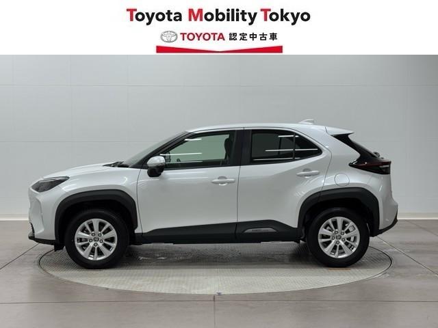 ヤリスクロス Ｇ　ＥＴＣ装備　リヤカメラ　スマートエントリー　イモビライザー　オートエアコン　アルミホイール　キーレス　パワーウィンドウ　クルコン　ＡＢＳ　ドライブレコーダー　エアバッグ　パワーステアリング（3枚目）