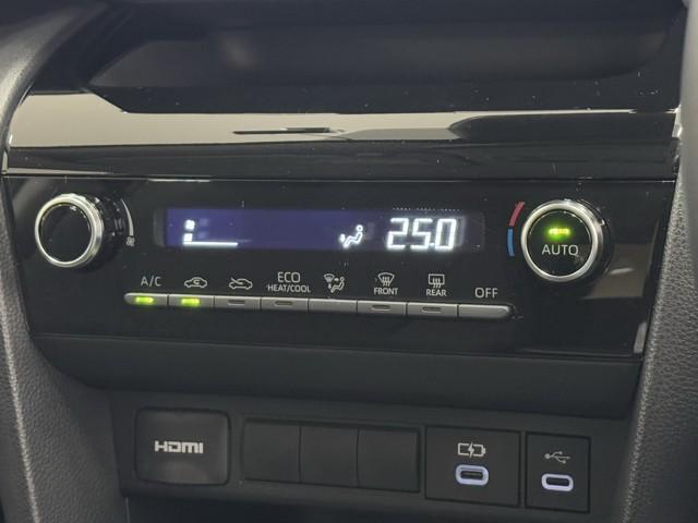 ヤリスクロス Ｇ　ＥＴＣ装備　リヤカメラ　スマートエントリー　イモビライザー　オートエアコン　アルミホイール　キーレス　パワーウィンドウ　クルコン　ＡＢＳ　ドライブレコーダー　エアバッグ　パワーステアリング（7枚目）