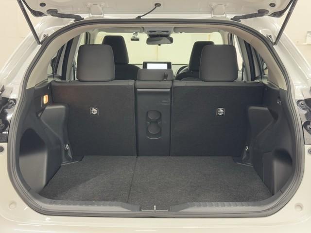 ヤリスクロス Ｇ　ＥＴＣ装備　リヤカメラ　スマートエントリー　イモビライザー　オートエアコン　アルミホイール　キーレス　パワーウィンドウ　クルコン　ＡＢＳ　ドライブレコーダー　エアバッグ　パワーステアリング（17枚目）