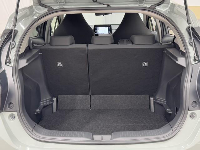 アクア X 踏み間違い防止 100V イモビ ナビ&TV ドライブレコーダー フルセグ 点検記録簿 LEDヘッドライト スマートキー 横滑り防止機能 キーレスエントリー アルミホイール オートクルーズ ETC(16枚目)