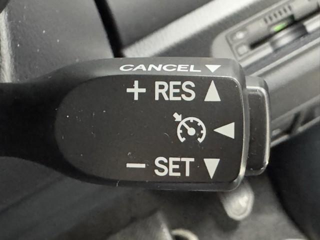 エスクァイア ハイブリッドGiプレミアムパッケジブラックテーラード 誤発進抑制機能 AC100V エアロ 寒冷地仕様 アイドリングストップ Bカメラ スマートキー ナビ&TV イモビライザー LEDランプ ETC車載器 クルーズコントロール アルミ 地デジ キーレス(10枚目)