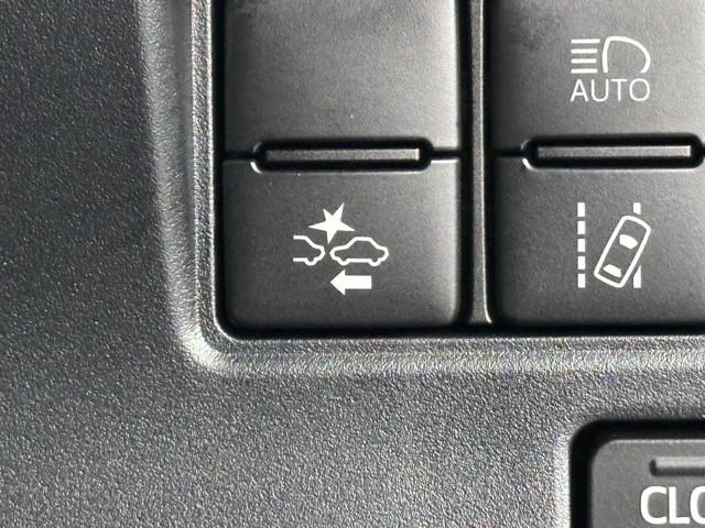 ノア X ブレーキサポート イモビライザー アイドリングストッ メンテナンスノート AUX デュアルエアコン クルーズC バックモニタ- LEDランプ オートエアコン ESC フルフラット ワンセグテレビ 3列(11枚目)