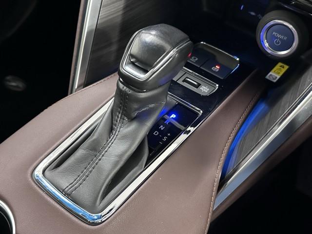 ハリアーハイブリッド Ｚ　レザーパッケージ　パノラマサンルーフ　地デジ　横滑防止　盗難防止システム　Ｂモニター　革　ＬＥＤライト　パワーウィンドウ　クルコン　スマートキ－　助手席エアバック　パワーシート　エアバッグ　点検記録簿　オートエアコン（10枚目）