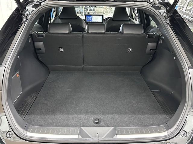 ハリアーハイブリッド Ｚ　レザーパッケージ　パノラマサンルーフ　地デジ　横滑防止　盗難防止システム　Ｂモニター　革　ＬＥＤライト　パワーウィンドウ　クルコン　スマートキ－　助手席エアバック　パワーシート　エアバッグ　点検記録簿　オートエアコン（17枚目）