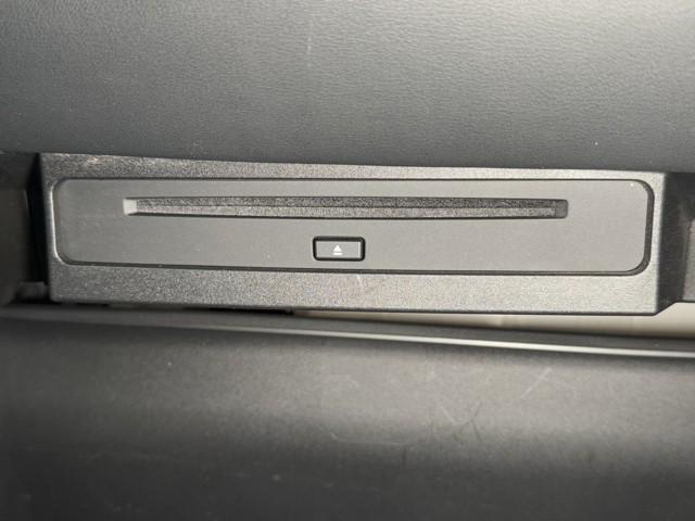 ノア Ｓ－Ｇ　ワンオーナー車　横滑り防止　Ｂモニター　両側自動ドア　クルコン　スマートキ　アルミホイール　ドライブレコーダ　リアオートエアコン　ＡＡＣ　ナビ＆ＴＶ　ＥＴＣ車載器　イモビライザー　ＬＥＤライト　記録簿（9枚目）