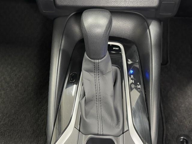 カローラツーリング Ｇ－Ｘ　プラス　ＤＶＤ　衝突軽減ブレーキ　オートクルーズコントロール　ＬＥＤヘッドランプ　スマートキー　ナビ　キーレス　バックカメラ　ミュージックプレイヤー接続可　記録簿　ＥＴＣ　メモリーナビ　オートエアコン　イモビ（11枚目）