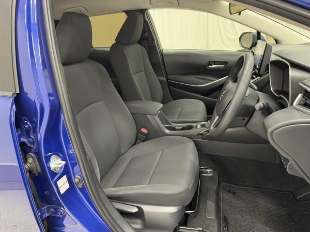 カローラツーリング Ｇ－Ｘ　プラス　ＤＶＤ　衝突軽減ブレーキ　オートクルーズコントロール　ＬＥＤヘッドランプ　スマートキー　ナビ　キーレス　バックカメラ　ミュージックプレイヤー接続可　記録簿　ＥＴＣ　メモリーナビ　オートエアコン　イモビ（14枚目）