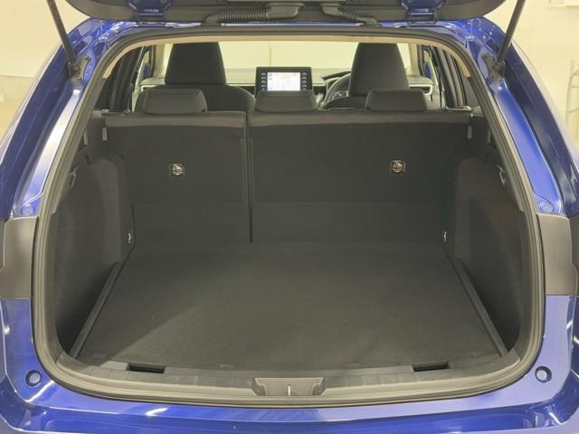 カローラツーリング Ｇ－Ｘ　プラス　ＤＶＤ　衝突軽減ブレーキ　オートクルーズコントロール　ＬＥＤヘッドランプ　スマートキー　ナビ　キーレス　バックカメラ　ミュージックプレイヤー接続可　記録簿　ＥＴＣ　メモリーナビ　オートエアコン　イモビ（16枚目）