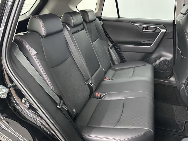 ＲＡＶ４ アドベンチャー　オフロードパッケージ　パワーウインドウ　ＡＡＣ　アルミホイール　記録簿付　キーフリー　ＬＥＤランプ　クルコン　スマートキ　ミュージックプレイヤー接続可　メモリナビ　運転席パワーシート　地デジ　横滑り防止装置　ＡＢＳ　ＰＳ（17枚目）