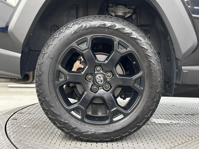 ＲＡＶ４ アドベンチャー　オフロードパッケージ　パワーウインドウ　ＡＡＣ　アルミホイール　記録簿付　キーフリー　ＬＥＤランプ　クルコン　スマートキ　ミュージックプレイヤー接続可　メモリナビ　運転席パワーシート　地デジ　横滑り防止装置　ＡＢＳ　ＰＳ（19枚目）