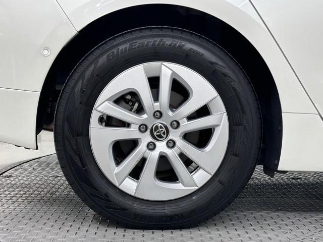 プリウス Ｓセーフティプラス　衝突回避システム　１セグ　Ｂモニター　ドラレコ付き　定期点検記録簿　ＬＥＤライト　クルコン　ＥＴＣ装備　スマートＫＥＹ　ナビＴＶ　イモビライザー　横滑り防止機能　ＰＷ　カーテンエアバッグ　アルミ（19枚目）