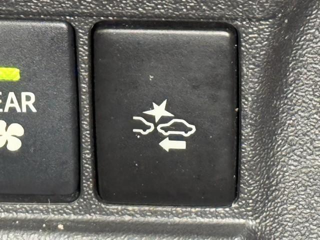 ハイエースバン ＤＸ　プリクラッシュセーフティ　メンテナンスノート　エアバック　リモコンキー　ワンオーナー　パワーステアリング　セキュリティーアラーム　ミュージックプレイヤー接続可　３列シート　メモリナビ　ナビ＆ＴＶ（14枚目）