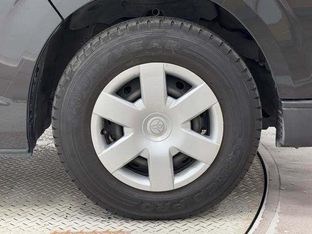 ハイエースバン ＤＸ　プリクラッシュセーフティ　メンテナンスノート　エアバック　リモコンキー　ワンオーナー　パワーステアリング　セキュリティーアラーム　ミュージックプレイヤー接続可　３列シート　メモリナビ　ナビ＆ＴＶ（19枚目）