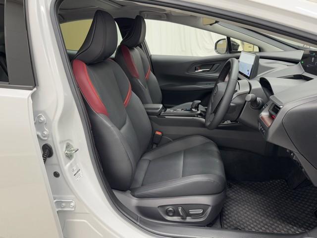 プリウス Ｚ　寒冷地仕様　衝突被害軽減ブレーキ　地デジ　アルミ　１オーナー　クルコン　アイドリングストップ　ＬＥＤライト　ＡＢＳ　Ｐシート　オートエアコン　バックカメラ　スマートキー　メモリーナビ　ドラレコ　ＥＴＣ（14枚目）