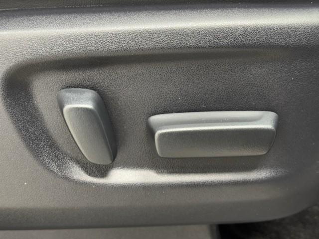 アルファード 2.5S Cパッケージ 両電動ドア Bモニタ 地デジ 1オーナー エアロ 定期点検記録簿 DVD再生可能 パノラマルーフ リアオートエアコン ナビテレビ 横滑り防止 クルコン AC100V電源 セキュリティ ETC車載器(15枚目)