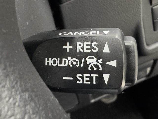 ランドクルーザープラド ＴＸ　Ｌパッケージ　マットブラックエディション　アルミ　３列　ＡＢＳ　ＥＴＣ車載器　電動シート　盗難防止装置　メモリーナビ　キーレス　ＬＥＤヘッドランプ　レザー　クルコン　パノラマルーフ　スマートエントリー　Ｂカメラ　エアコン　記録簿　４×４（10枚目）