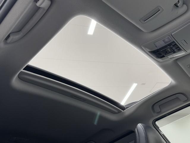 ランドクルーザープラド ＴＸ　Ｌパッケージ　マットブラックエディション　アルミ　３列　ＡＢＳ　ＥＴＣ車載器　電動シート　盗難防止装置　メモリーナビ　キーレス　ＬＥＤヘッドランプ　レザー　クルコン　パノラマルーフ　スマートエントリー　Ｂカメラ　エアコン　記録簿　４×４（19枚目）