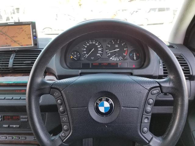 3.0i サンルーフ 黒革シート 4WD(11枚目)