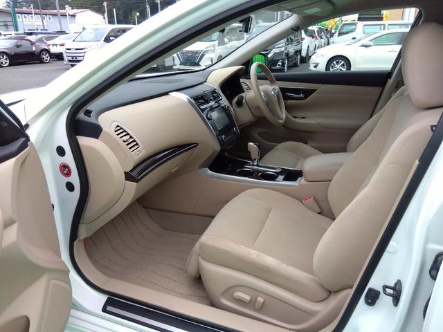 ティアナ ＸＬ　純正ナビ　フルセグＴＶ　アラウンドビューモニター　エマージェンシーブレーキ　車線逸脱警報　ＢＳＭ　クルーズコントロール　ビルトインＥＴＣ　ＨＩＤヘッドランプ　助手席オットマン（23枚目）