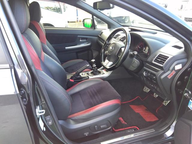ＷＲＸ ＳＴＩ ＳＴＩ　６速マニュアル　純正ナビ　フルセグＴＶ　バックモニター　左サイドモニター　ＥＴＣ　ＬＥＤヘッドランプ　純正１８インチアルミ　ＢＳＭ　オートマチックハイビーム　スマートキー（11枚目）