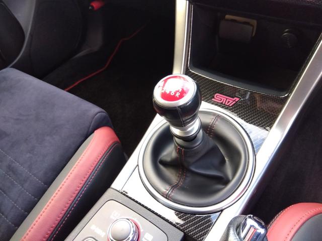 ＷＲＸ ＳＴＩ ＳＴＩ　６速マニュアル　純正ナビ　フルセグＴＶ　バックモニター　左サイドモニター　ＥＴＣ　ＬＥＤヘッドランプ　純正１８インチアルミ　ＢＳＭ　オートマチックハイビーム　スマートキー（20枚目）