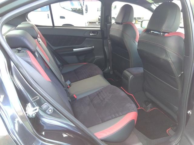 ＷＲＸ ＳＴＩ ＳＴＩ　６速マニュアル　純正ナビ　フルセグＴＶ　バックモニター　左サイドモニター　ＥＴＣ　ＬＥＤヘッドランプ　純正１８インチアルミ　ＢＳＭ　オートマチックハイビーム　スマートキー（31枚目）