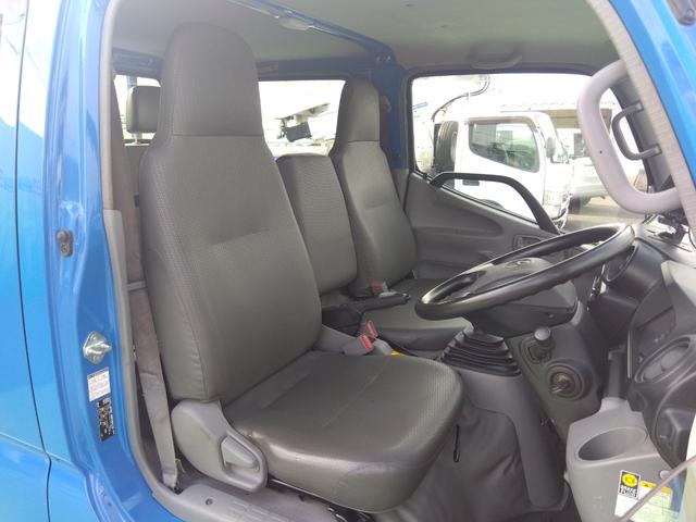 ダイナトラック 2.0ガソリン車 Wキャブ ジャストロー 極東製垂直式パワーゲート リフト能力600kg 1t積 6人乗り リアクーラー 5速マニュアル 全席パワーウインドウ 低床 小径Wタイヤ 集中ドアロック(15枚目)