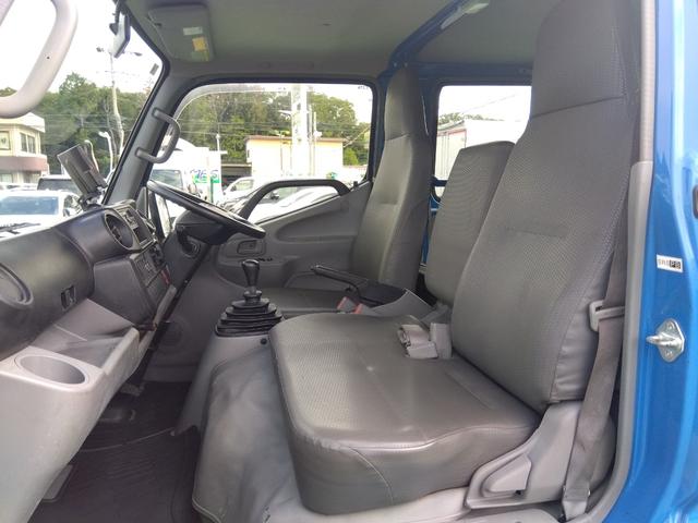 ダイナトラック 2.0ガソリン車 Wキャブ ジャストロー 極東製垂直式パワーゲート リフト能力600kg 1t積 6人乗り リアクーラー 5速マニュアル 全席パワーウインドウ 低床 小径Wタイヤ 集中ドアロック(23枚目)