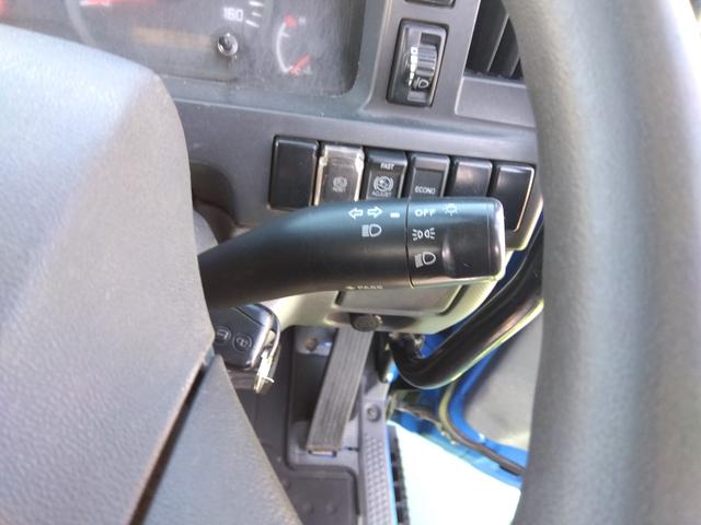 エルフトラック 強化フルフラットローダンプ 3.0Dターボ 新明和製強化ダンプ 全低床 2t積 5速マニュアル HSA 左電格ミラー キーレス 集中ドアロック(18枚目)