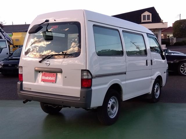 バネットバン ＤＸ　５ドア　ハイルーフ　８５０ｋｇ積　４ＷＤ　オートマ車　リアシングルタイヤ　荷室工具棚　ＥＴＣ　コーナーセンサー　左リモコンミラー　Ｗエアバッグ　集中ドアロック（8枚目）