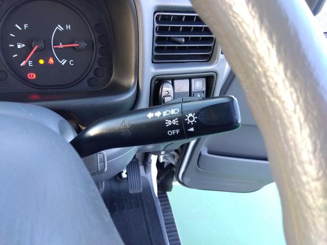 バネットバン ＤＸ　５ドア　ハイルーフ　８５０ｋｇ積　４ＷＤ　オートマ車　リアシングルタイヤ　荷室工具棚　ＥＴＣ　コーナーセンサー　左リモコンミラー　Ｗエアバッグ　集中ドアロック（15枚目）