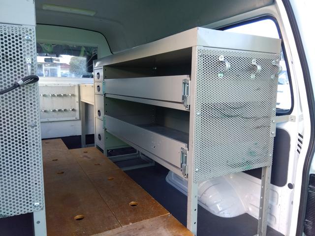 バネットバン ＤＸ　５ドア　ハイルーフ　８５０ｋｇ積　４ＷＤ　オートマ車　リアシングルタイヤ　荷室工具棚　ＥＴＣ　コーナーセンサー　左リモコンミラー　Ｗエアバッグ　集中ドアロック（30枚目）