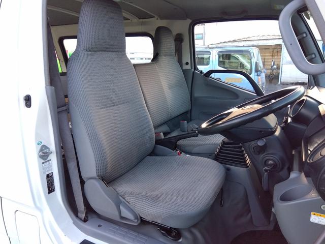 デュトロルートバン ベースグレード 4.0Dターボ 標準ルーフ 5ドア 2t積 5速マニュアル ESスタート 左電格ミラー アイドリングストップ キーレス Wエアバッグ(10枚目)