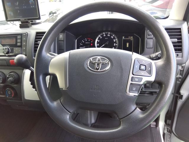 ハイエースバン ロングＤＸ　２．８Ｄターボ　５ドア　低床　１．２ｔ積　３人乗り　オートマ車　プリクラッシュセーフティ　ＬＤＡ　オートマチックハイビーム　ビルトインＥＴＣ　ミラー内蔵バックモニター　ポータブルナビＴＶ　キーレス（13枚目）