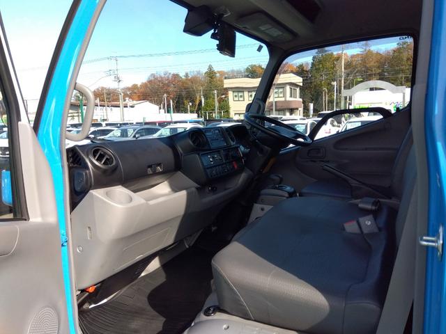 デュトロハイブリッド 4.0ハイブリッドDターボ 標準ロング 日本トレクス製アルミバン 積載2.8t 極東製垂直リフト リフト能力600kg バックモニター ProshiftV ESスタート 衝突軽減ブレーキ 車線逸脱警報(28枚目)