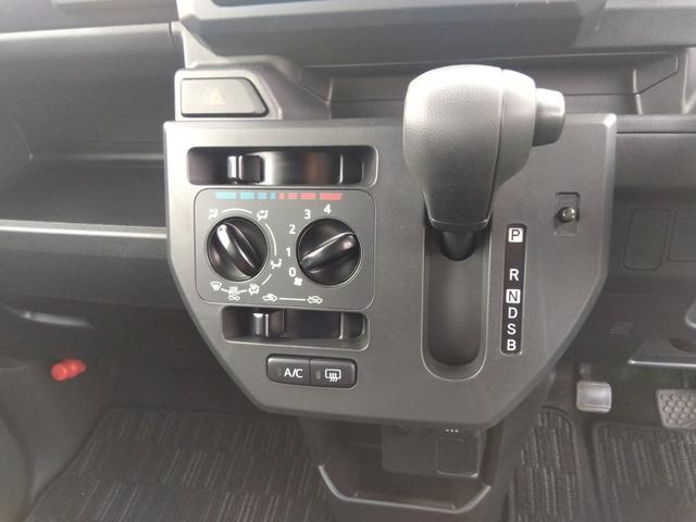 DAIHATSU WAKE D SA III