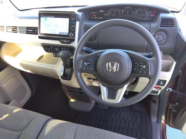 Ｎ－ＢＯＸ Ｇ・Ｌホンダセンシング　純正ナビ　フルセグＴＶ　バックモニター　ホンダセンシング　ＬＫＡＳ　両側オートスライドドア　ＬＥＤヘッドランプ　ビルトインＥＴＣ　前席シートヒーター　スマートキー（4枚目）