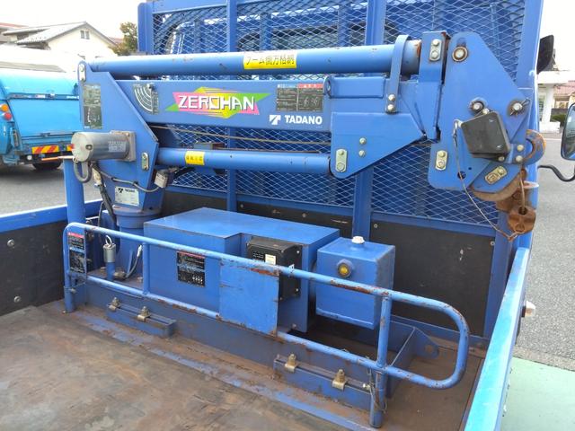 エルフトラック フルフラットロー 3.0Dターボ フルフラットロー 簡易クレーン付 2t積 荷台木製鉄板張り パーキング付スムーサー 衝突軽減ブレーキ レーンアシスト 左電格ミラー キーレス(2枚目)