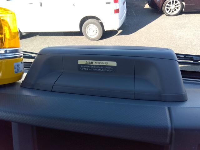 エルフトラック フルフラットロー　３．０Ｄターボ　フルフラットロー　簡易クレーン付　２ｔ積　荷台木製鉄板張り　パーキング付スムーサー　衝突軽減ブレーキ　レーンアシスト　左電格ミラー　キーレス（25枚目）