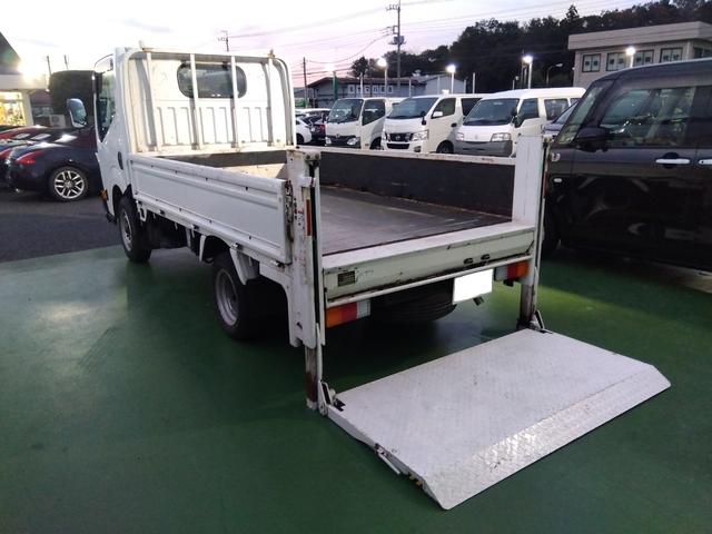 アトラストラック 　２．０ガソリン車　スーパーロー　極東製垂直パワーゲート　リフト能力６００ｋｇ　積載１．５ｔ　荷台鉄板張り　５速マニュアル　ＥＨＳ　左電格ミラー　キーレス（7枚目）