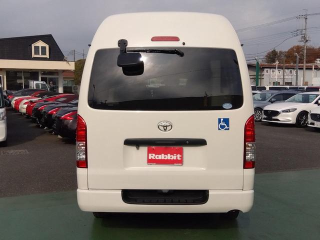 レジアスエースバン 　車椅子移動車　車椅子２台仕様　左オートステップ　リアクーラーヒーター　社外ナビ　バックモニター　キーレス（8枚目）