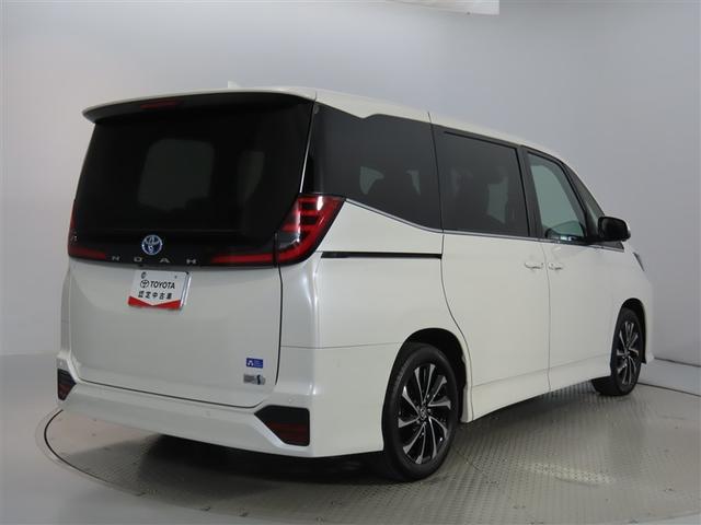 ノア ハイブリッドＳ－Ｚ　弊社元試乗車　禁煙車　自動（衝突被害）ブレーキ　コネクティッドナビ　パノラミックビュー　ドライブレコーダー　ＡＣ１００Ｖ　１５００Ｗ　ＣＤ　ＤＶＤ　パワーバックドア（15枚目）