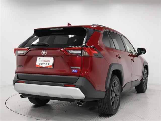 ＲＡＶ４ アドベンチャー　弊社元試乗車　禁煙車　自動（衝突被害）ブレーキ　１０．５インチモニター　パノラミックビュー　ドライブレコーダー　シートヒーター　ベンチレーション　パノラマルーフ　デジタルインナーミラー（33枚目）