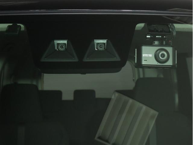 ルーミー カスタムＧ－Ｔ　ワンオーナー　禁煙車　自動（衝突被害）ブレーキ　純正ナビゲーション　パノラミックビュー　ドライブレコーダー　ＣＤ　ＤＶＤ（13枚目）